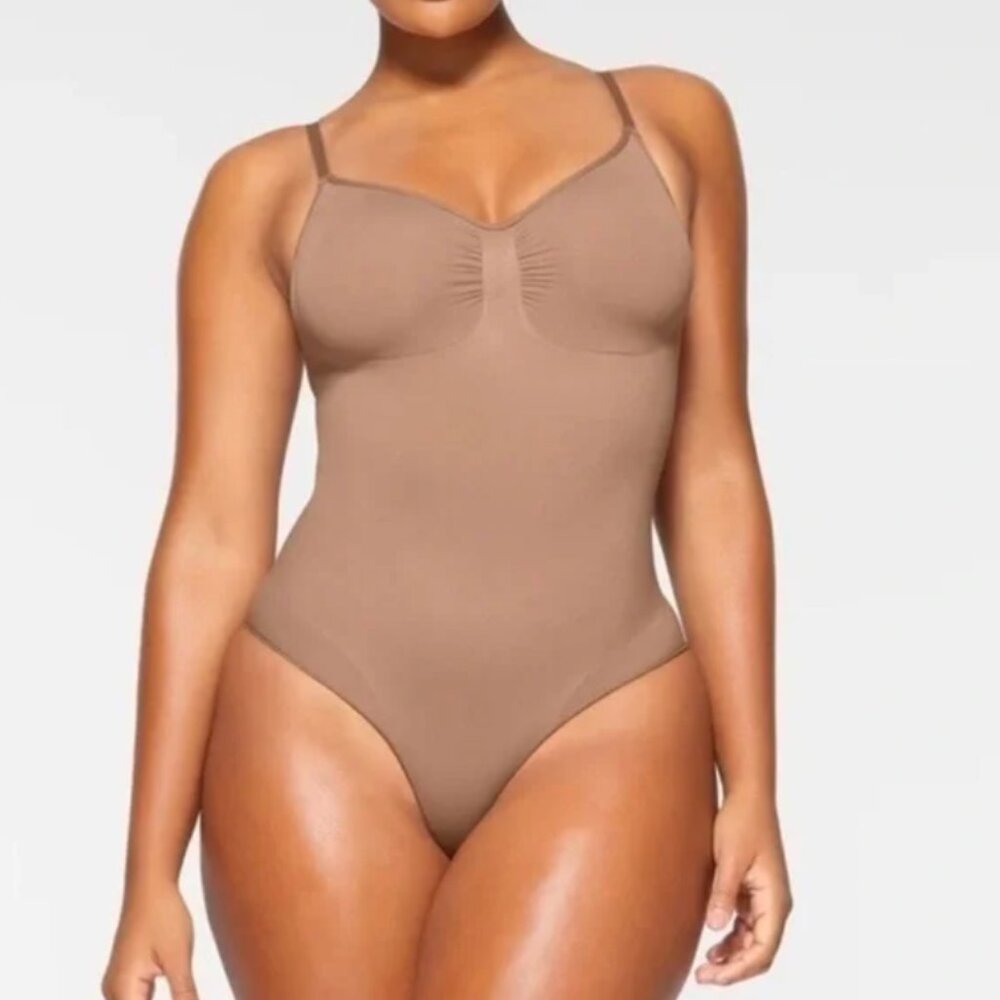 New without Tags Skims Seamless Sculpting Thong Bodysuit SZ 4X/5X with S…